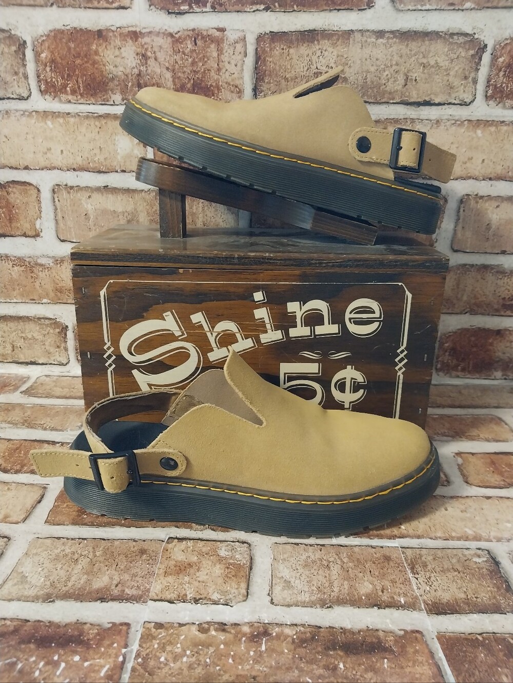 Pre-owned Dr. Martens Carlson Mules